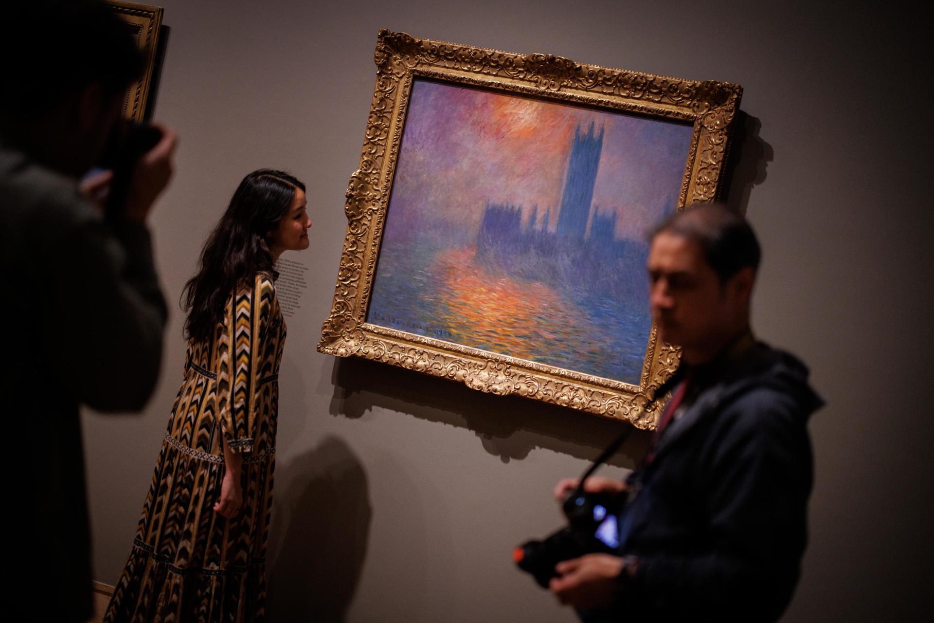 Museo expone emblemática obra de Monet que fue dañada por el humo de los puros de Churchill