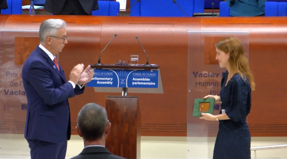 VIDEO: la hija de María Corina Machado recibió el premio Václav Havel en nombre de su madre