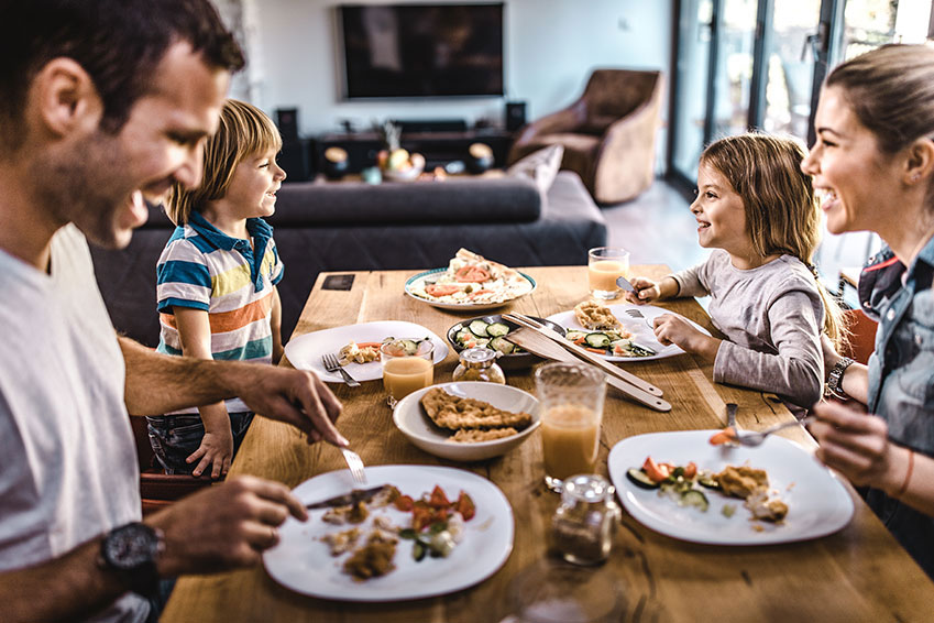 Conoce la hora perfecta para cenar y no sentir pesadez antes de dormir