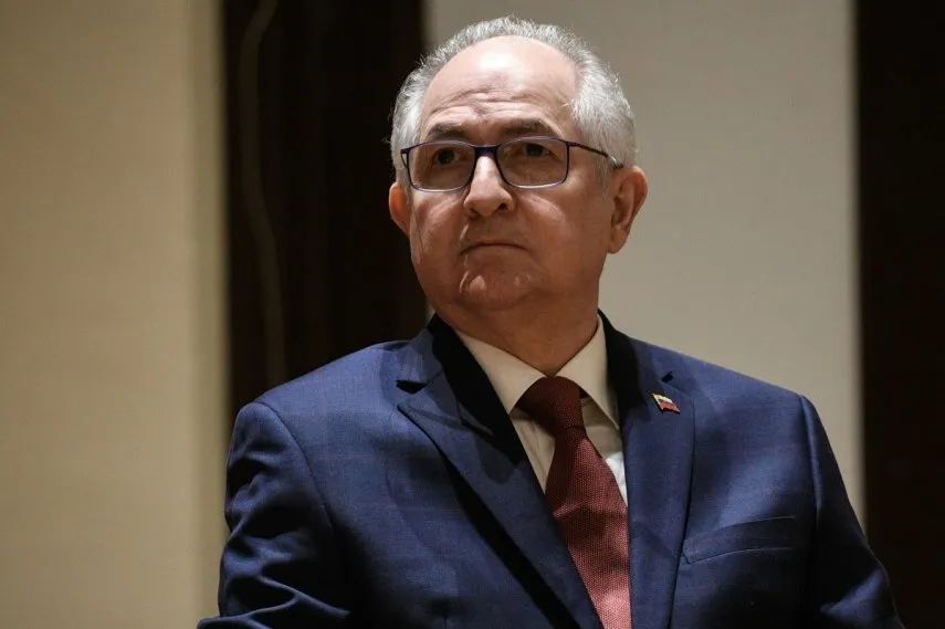 “Trata de simular que está tranquilo”, subrayó Ledezma sobre el viaje de Maduro a Rusia