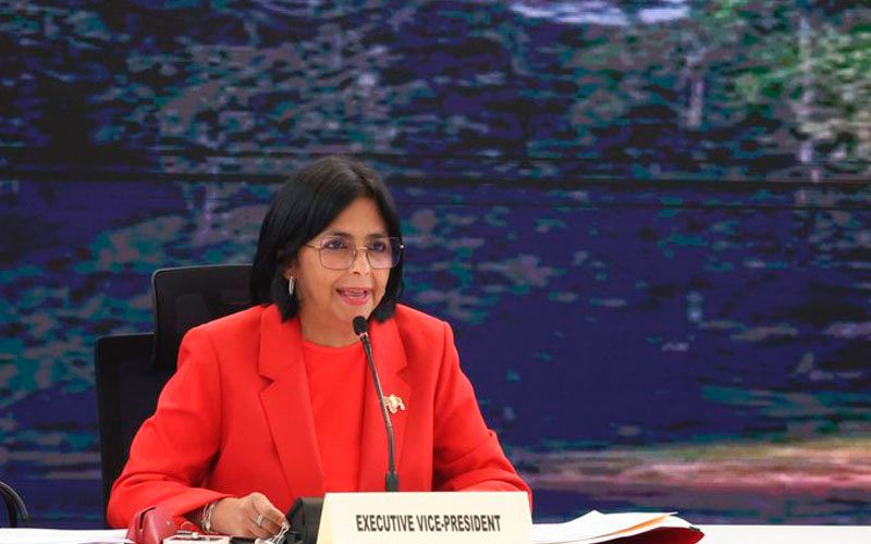 Delcy Rodríguez reitera que República Dominicana adeuda millones de dólares por compra de petróleo