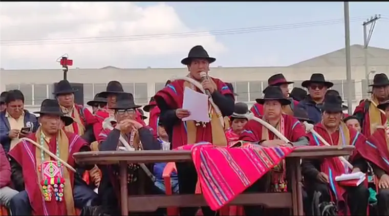 Indígenas bolivianos inician un bloqueo de caminos para exigir la renuncia de Luis Arce