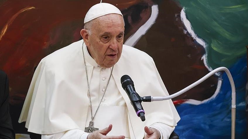 El papa Francisco da el pésame a la madre de un rehén israelí asesinado y urge a terminar la guerra