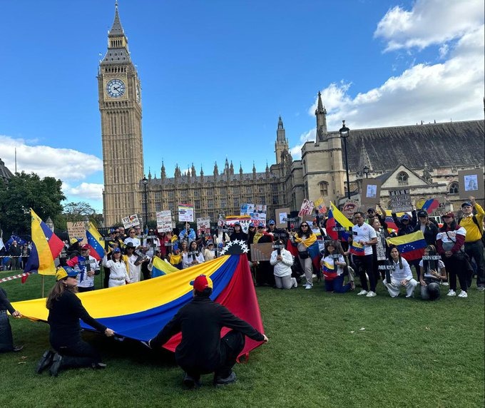 La lucha por la democracia en Venezuela llegó a Inglaterra (VIDEO)