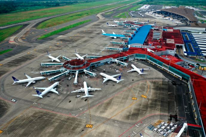 Aeropuerto de Panamá reactivó vuelos que estaban suspendidos por cruce de aves