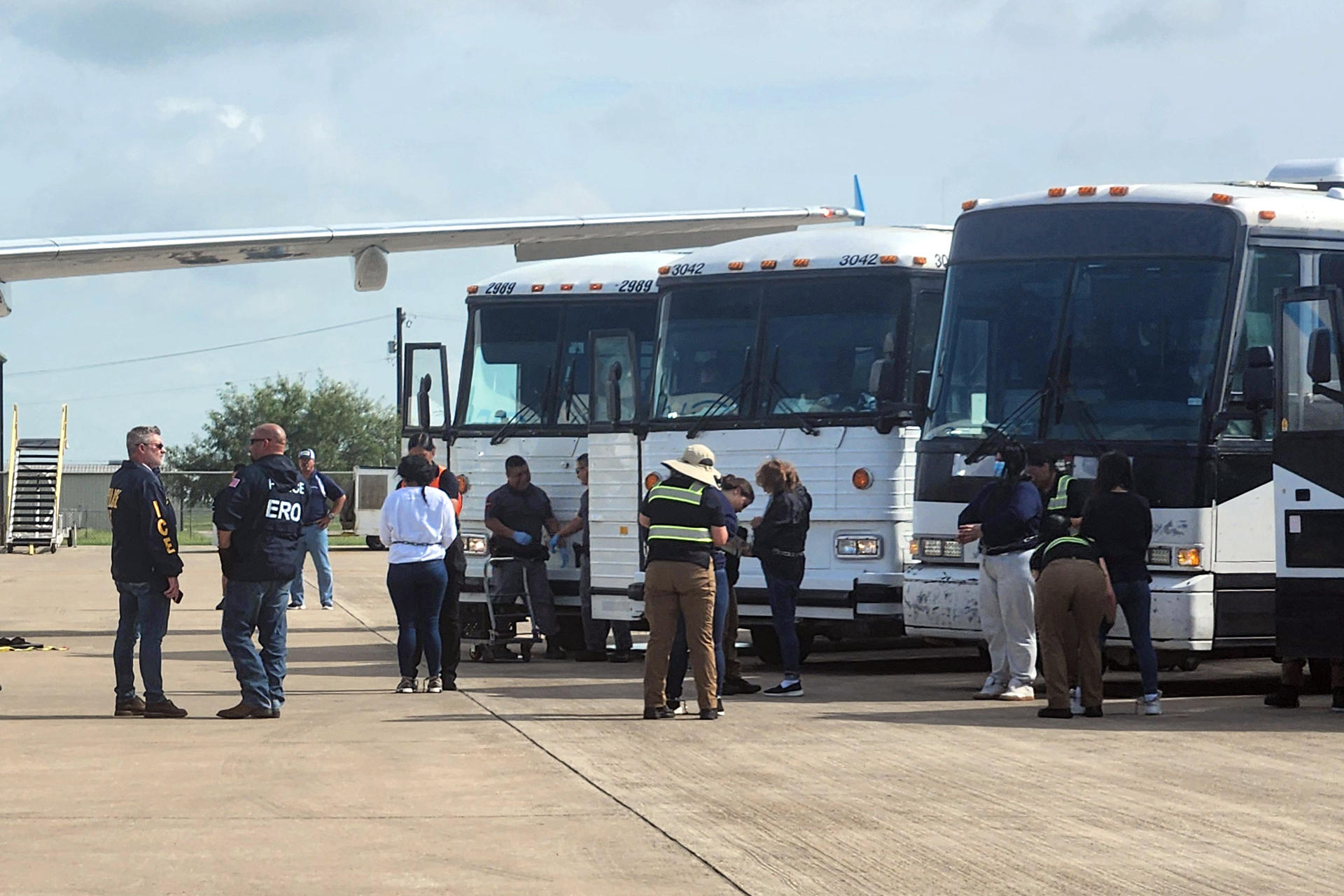 ¿Y nosotros qué?: algunos votantes latinos en Texas pidieron reducir la inmigración