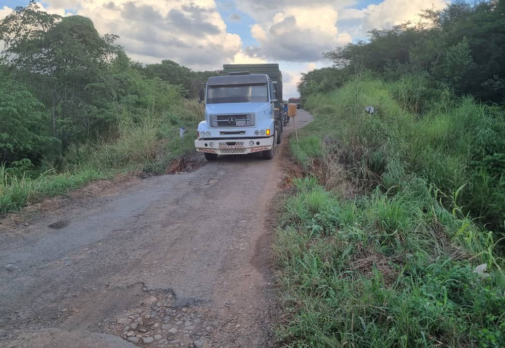 Colapsa alcantarilla de la Troncal 11 entre Guaribe y Altagracia en Guárico