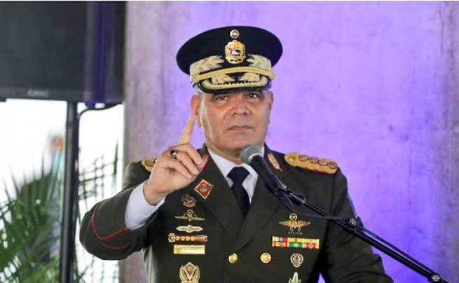 El contundente reclamo de un militar venezolano en retiro a Padrino López