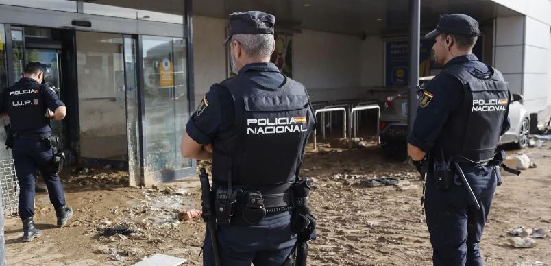 Continúan los saqueos en Valencia tras el paso de la Dana y la captura de 11 ladrones