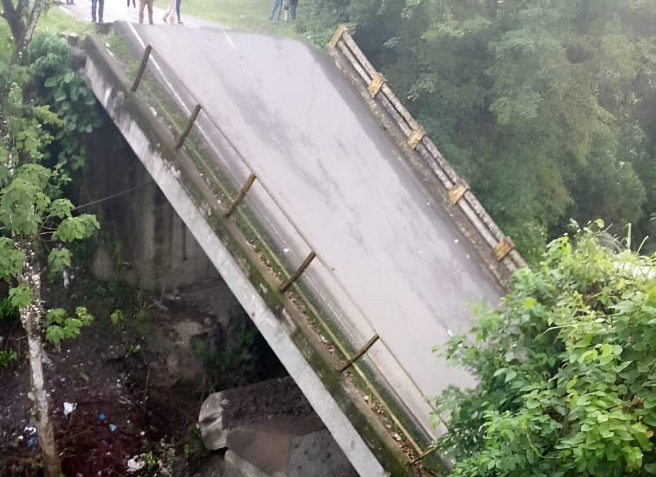 Encuentro Ciudadano denunció desplome del Puente Bongo en Biscucuy por falta de mantenimiento