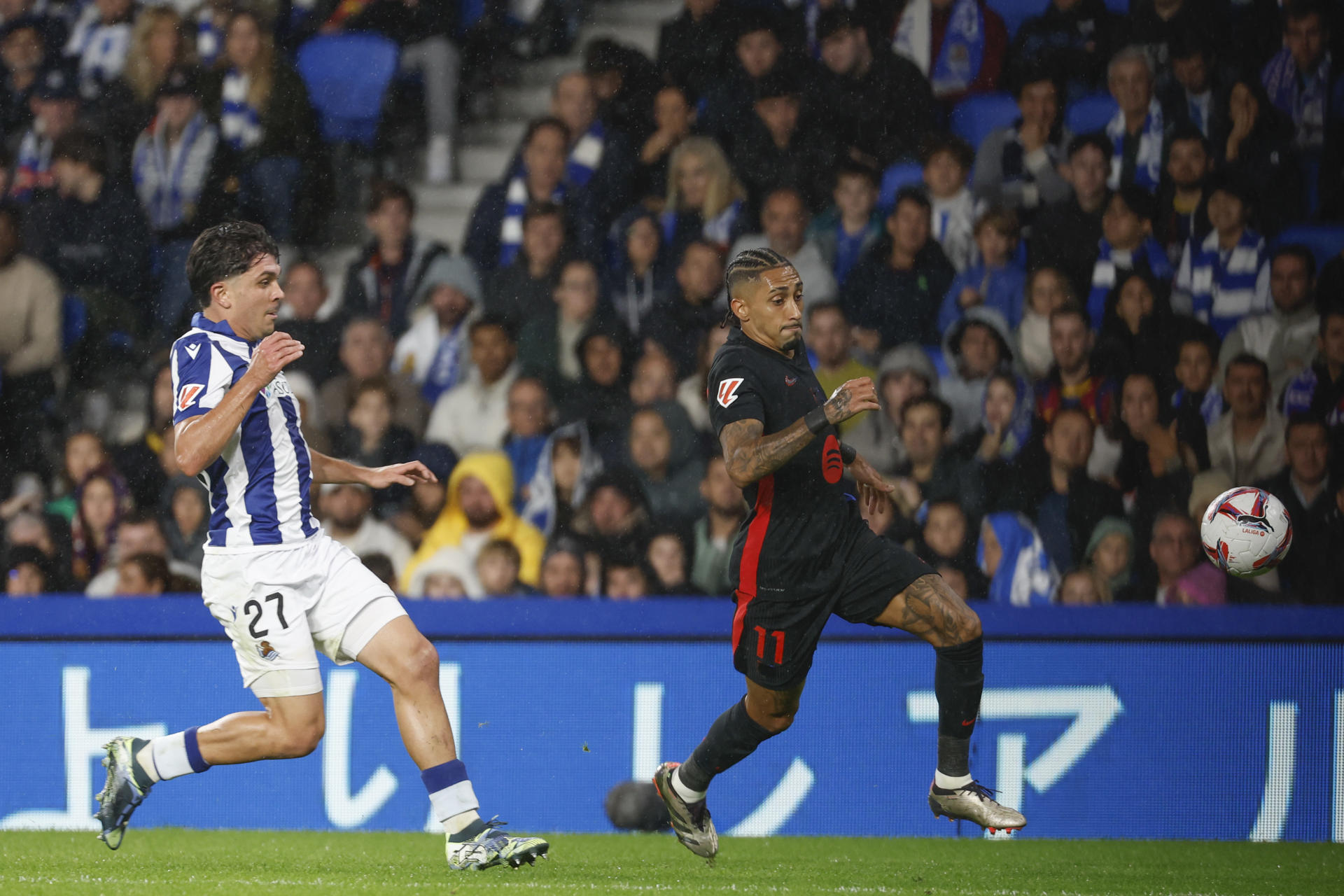 Barcelona lo intentó, pero tropezó ante la Real de Jon Aramburu