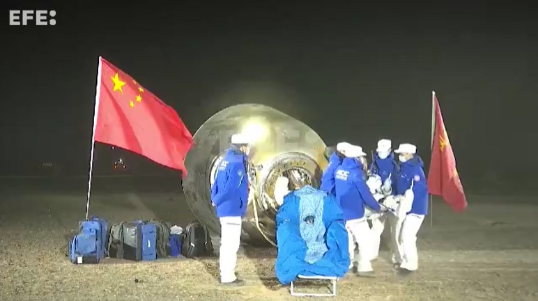 La misión china Shenzhou-18 regresa a la Tierra con 34,6 kg de muestras científicas