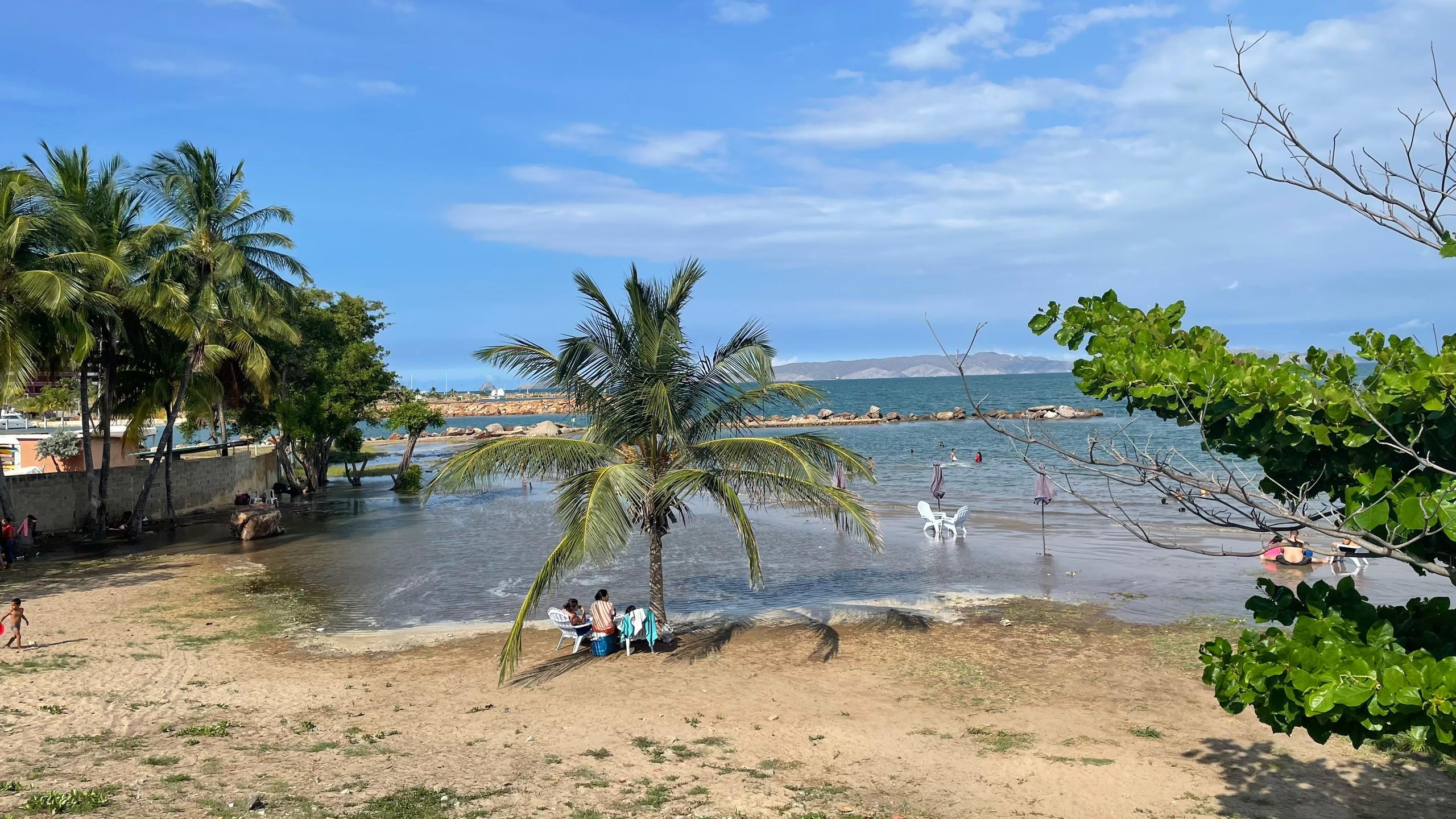 Aumento del nivel del mar en costas de Anzoátegui mantienen alerta a la población