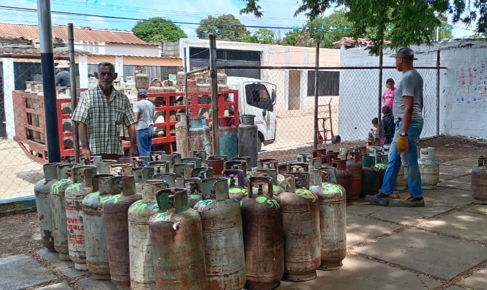 Activan plan de contingencia ante retrasos en distribución de gas doméstico en Guárico