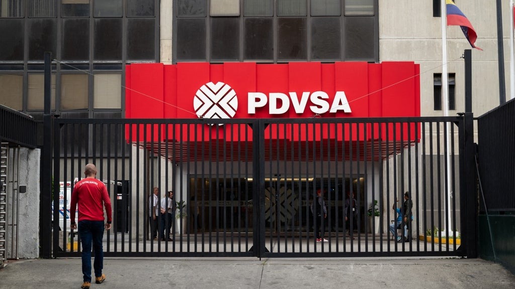 Qué implica la renovación de EEUU a la licencia de Pdvsa