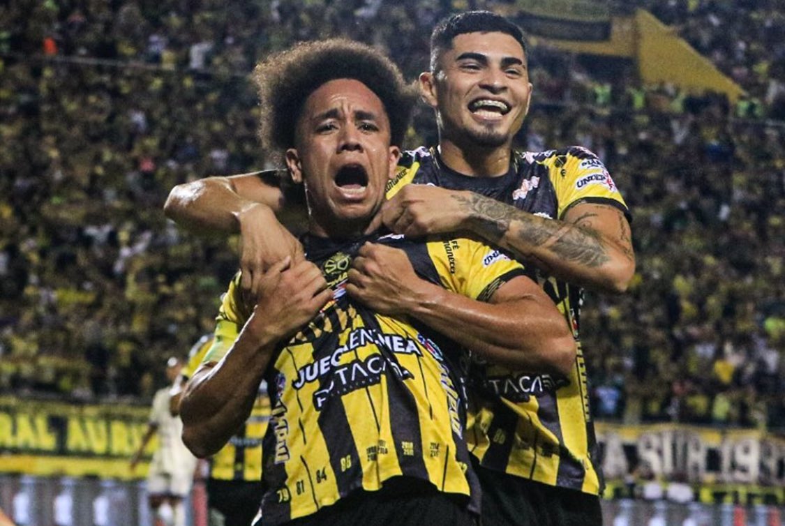 Deportivo Táchira se convirtió en bicampeón de la Liga Futve tras vencer en penaltis a Carabobo