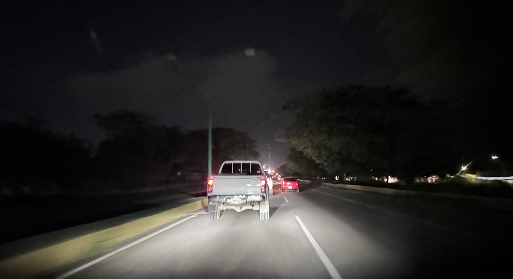 Como una “boca de lobo” luce la avenida Los Aviadores en Aragua