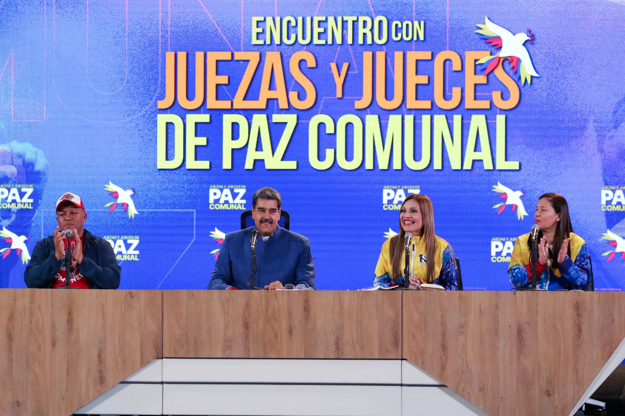 El chiste del día: Maduro afirmó que “millones de venezolanos” lo acompañarán a su acto el #10Ene