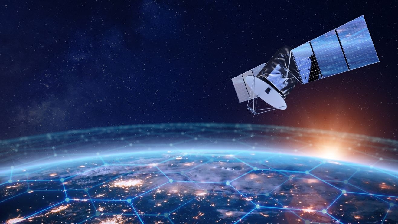 Starlink tendrá un nuevo competidor en el mercado de internet satelital