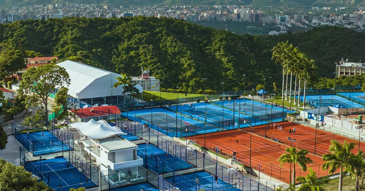 La Fiscalía le montó el ojo a la construcción de las canchas de pádel en Caracas y este sería el motivo