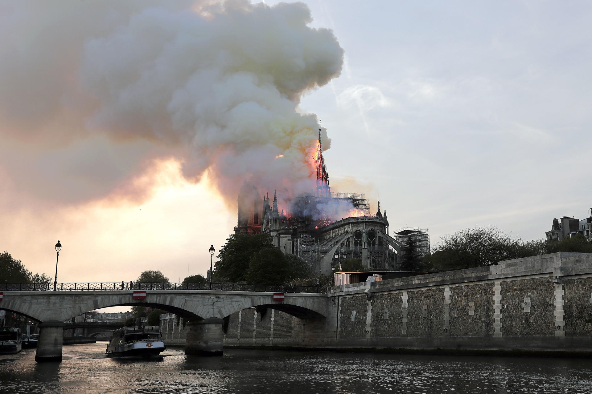 El incendio de Notre Dame, un drama fulgurante y accidental que conmocionó al mundo