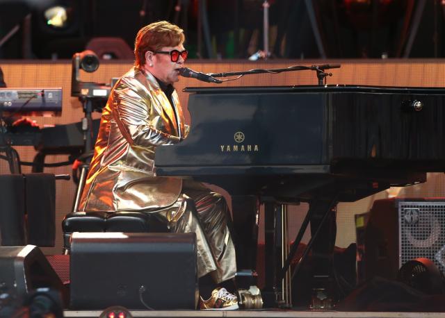 El cantante Elton John, icono del año 2024 para la revista Time