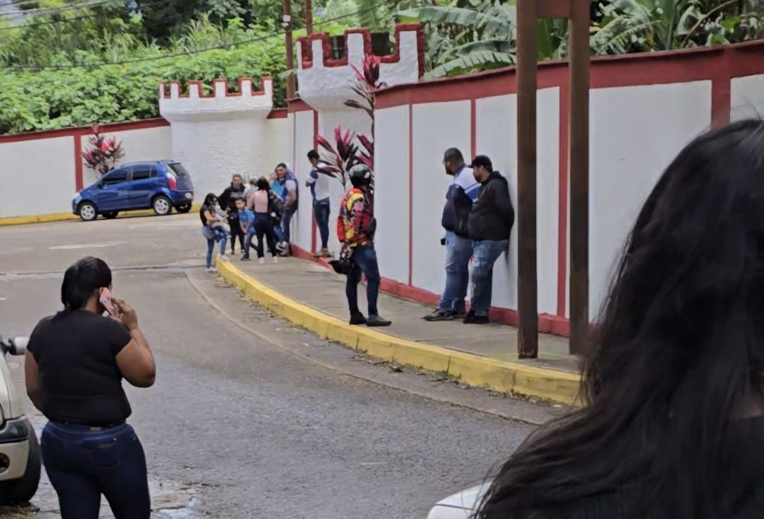 Familiares de más de 80 presos políticos en Táchira siguen a la espera de su liberación