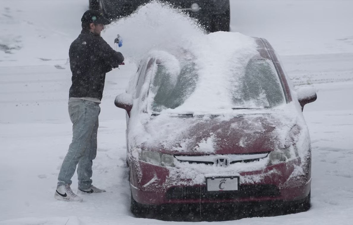 Más de 60 millones de personas en alerta por temporal de nieve en EEUU