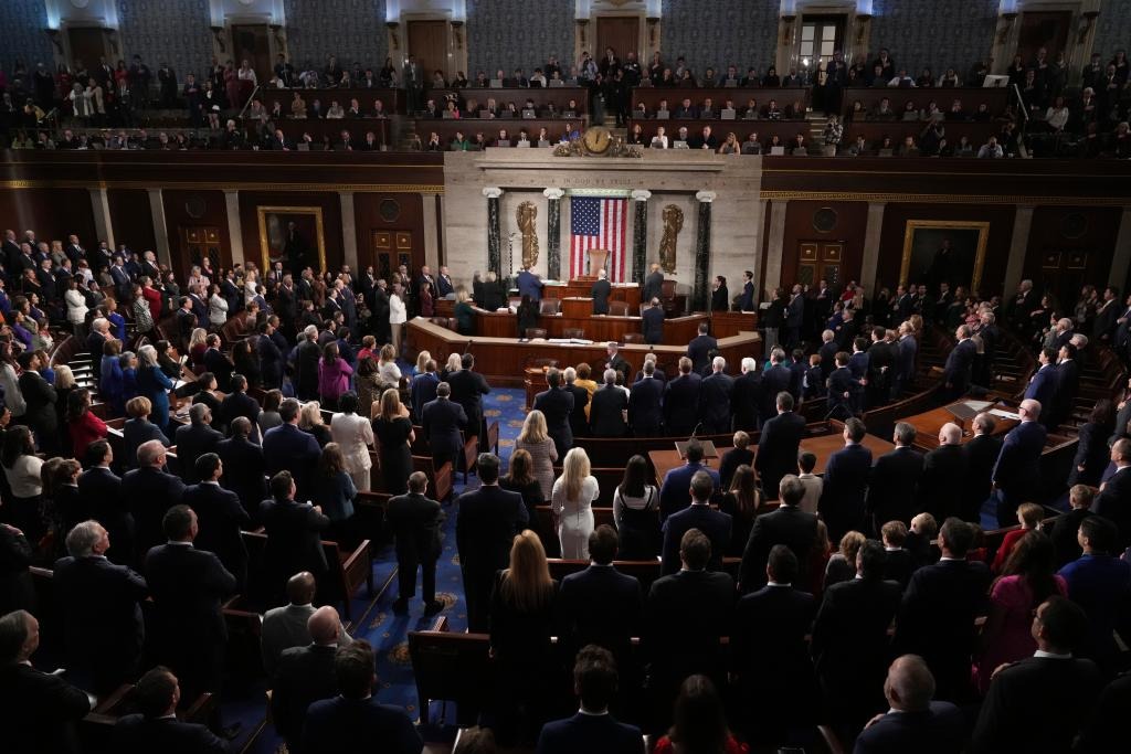 Cámara de Representantes aplaudió renuncia de Matt Gaetz a su escaño en el Congreso